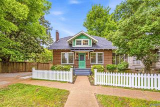 412 Gordon Drive SE, Decatur, AL 35601