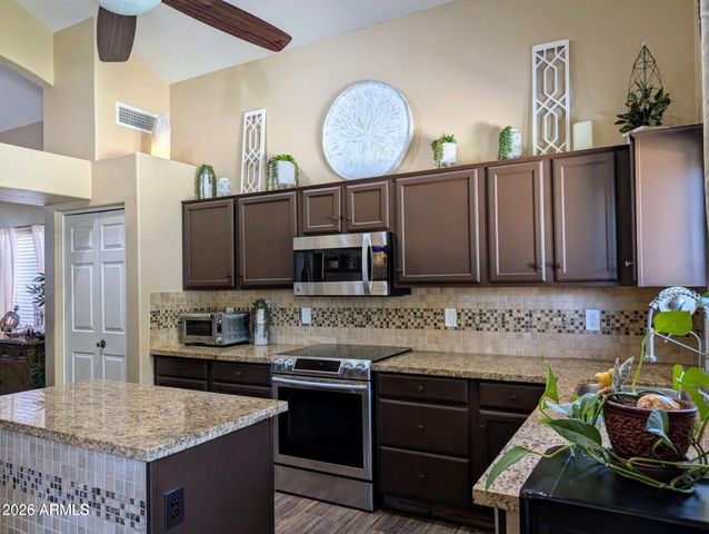 7177 W PONTIAC Drive, Glendale, AZ 85308