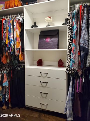 7177 W PONTIAC Drive, Glendale, AZ 85308