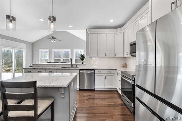 8961 Willyoungs Overlook, Clarence, NY 14031