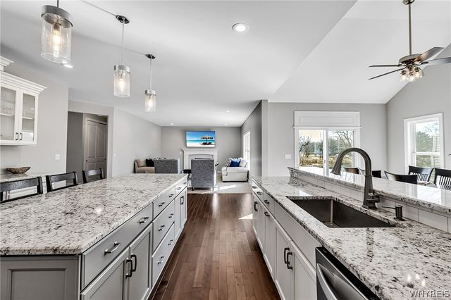 8961 Willyoungs Overlook, Clarence, NY 14031