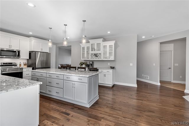 8961 Willyoungs Overlook, Clarence, NY 14031