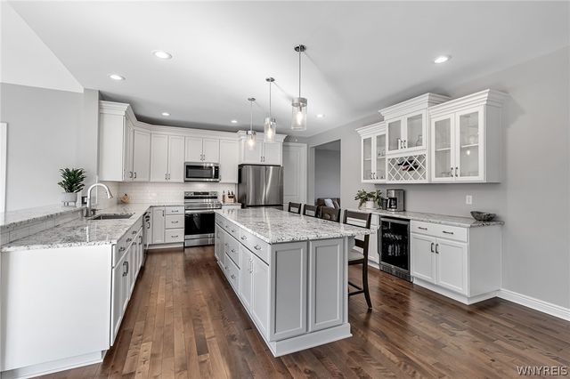 8961 Willyoungs Overlook, Clarence, NY 14031