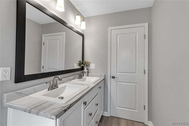 8961 Willyoungs Overlook, Clarence, NY 14031