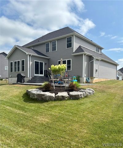 8961 Willyoungs Overlook, Clarence, NY 14031