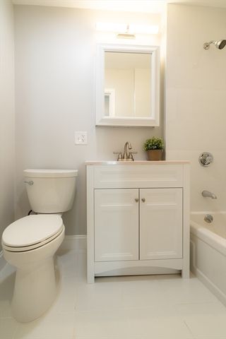 324 Hurley St 2, Cambridge, MA 02141