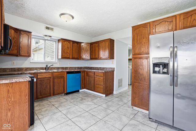 11148 Sanabria Drive, Indianapolis, IN 46235