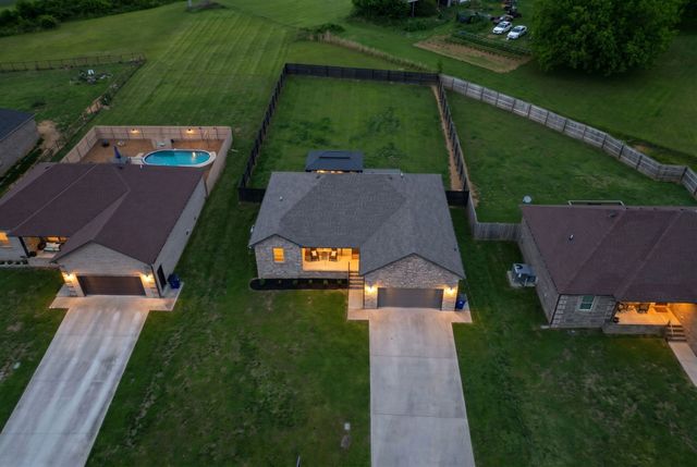 108 Smithfield Dr, Shelbyville, TN 37160