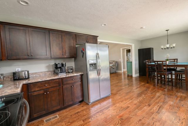 108 Smithfield Dr, Shelbyville, TN 37160
