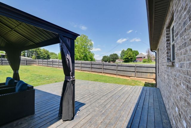 108 Smithfield Dr, Shelbyville, TN 37160