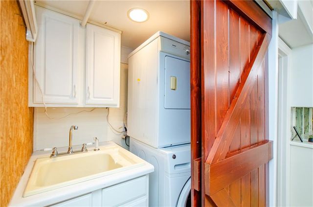 5400 Roswell Road D4, Sandy Springs, GA 30342
