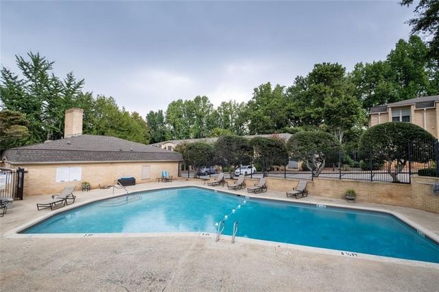 5400 Roswell Road D4, Sandy Springs, GA 30342