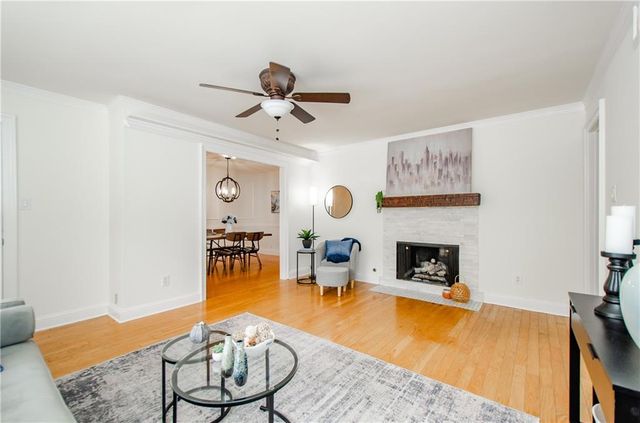 5400 Roswell Road D4, Sandy Springs, GA 30342