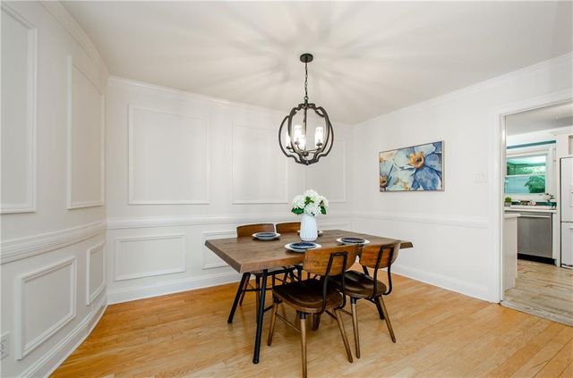 5400 Roswell Road D4, Sandy Springs, GA 30342