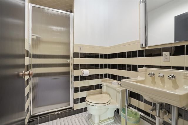 103 Zernich Dr, Center Twp, PA 15001