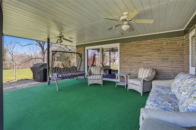 103 Zernich Dr, Center Twp, PA 15001