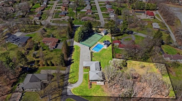 103 Zernich Dr, Center Twp, PA 15001