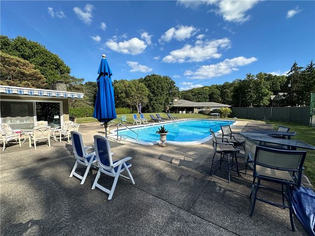 103 Zernich Dr, Center Twp, PA 15001