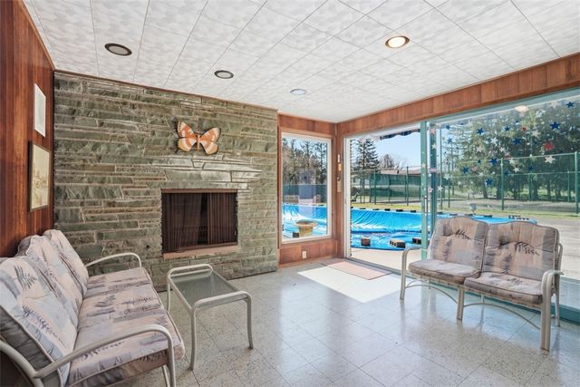 103 Zernich Dr, Center Twp, PA 15001