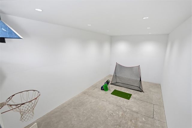 103 Zernich Dr, Center Twp, PA 15001