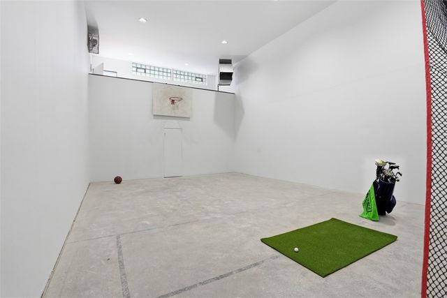 103 Zernich Dr, Center Twp, PA 15001