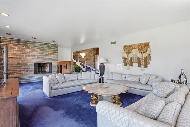 103 Zernich Dr, Center Twp, PA 15001