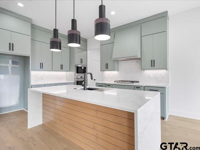 12318 Harlon St, Flint, TX 75762