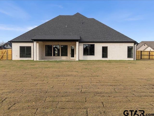 12318 Harlon St, Flint, TX 75762