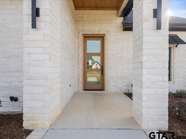 12318 Harlon St, Flint, TX 75762