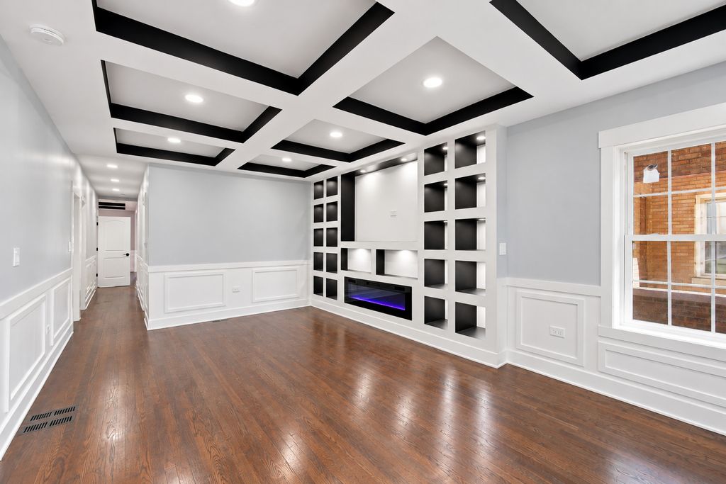 7649 S Luella Avenue, Chicago, IL 60649 — photo 4