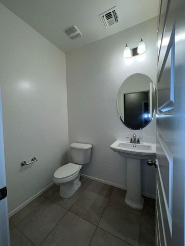 18660 W Robin Lane, Surprise, AZ 85387
