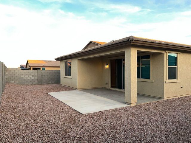 18660 W Robin Lane, Surprise, AZ 85387