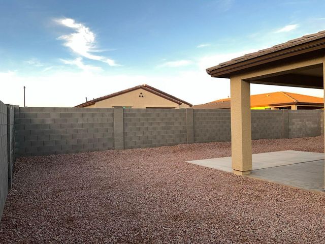 18660 W Robin Lane, Surprise, AZ 85387