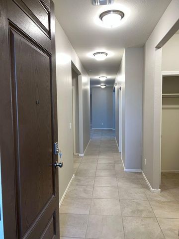 18660 W Robin Lane, Surprise, AZ 85387