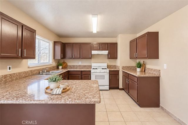 872 N Euclid Drive 1, Pasadena, CA 91104
