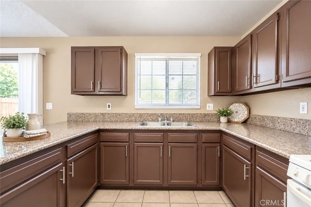 872 N Euclid Drive 1, Pasadena, CA 91104