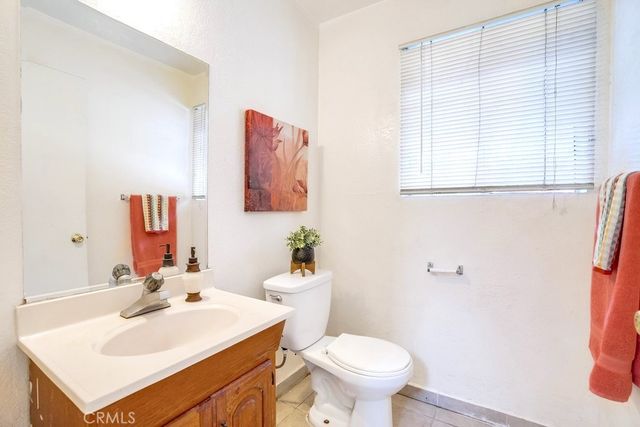 872 N Euclid Drive 1, Pasadena, CA 91104