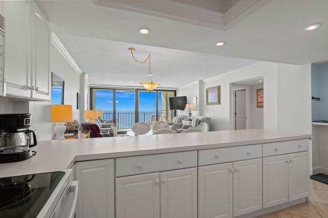 10200 Beach Club Dr Apt 8D, Myrtle Beach, SC 29572