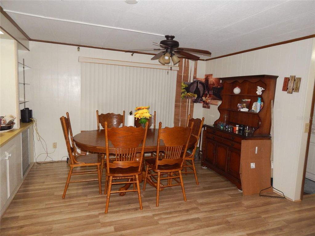 Image 4 of property listing at 6710 36TH AVENUE E 34, Palmetto, FL 34221