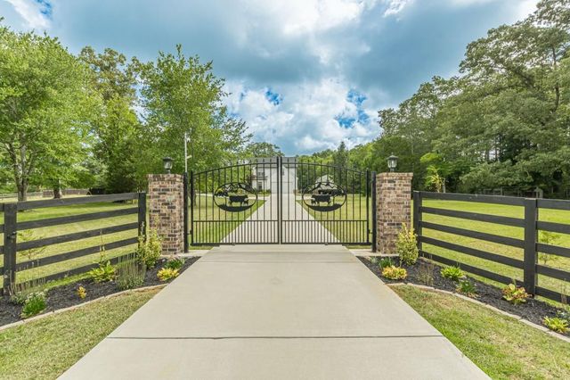 426 N Burnt Hickory Road, Douglasville, GA 30134