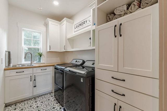 426 N Burnt Hickory Road, Douglasville, GA 30134