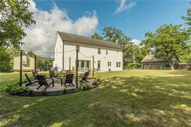 426 N Burnt Hickory Road, Douglasville, GA 30134