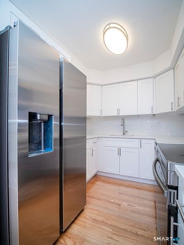 25 Florence Road 71, Branford, CT 06405