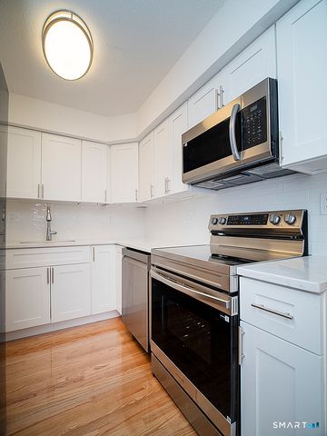 25 Florence Road 71, Branford, CT 06405