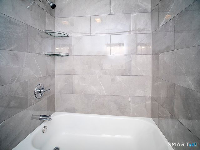 25 Florence Road 71, Branford, CT 06405