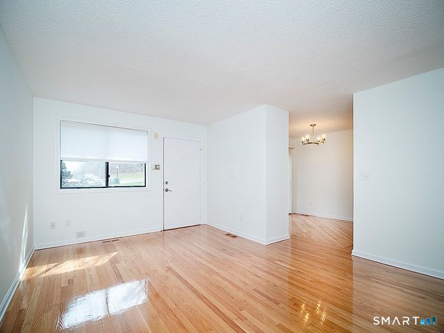 25 Florence Road 71, Branford, CT 06405