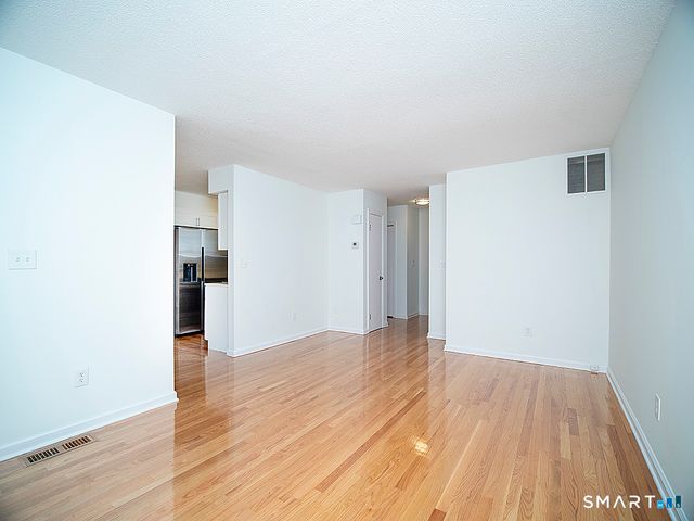 25 Florence Road 71, Branford, CT 06405