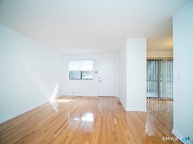 25 Florence Road 71, Branford, CT 06405