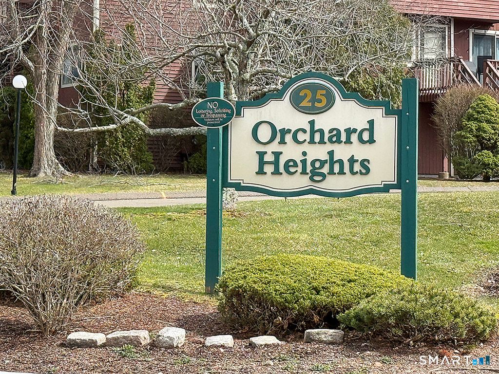 25 Florence Road 71, Branford, CT 06405