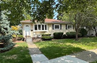24380 Berry Avenue, Warren, MI 48089